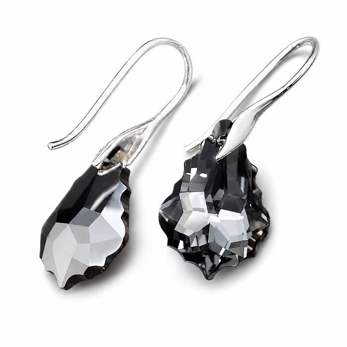 Naiste kõrvarõngad Diamond Sky „Baroque III (Silver Night)“ koos Swarovski kristallidega