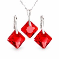 Серебряный женский комплект 925 пробы «Мерцание (Light Siam)» с кристаллами Swarovski®
