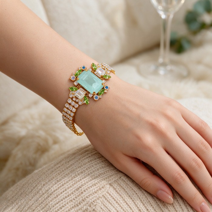 Браслет «Aurora (Soft Mint Ignite / Moonlight / Reinvented Peridot / Aurora Boreale)» с кристаллами Swarovski®