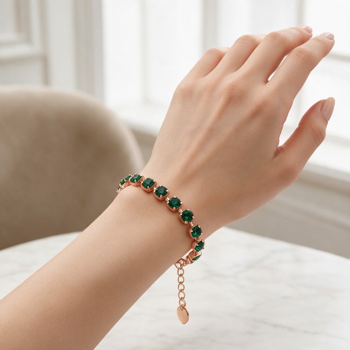 Браслет "Классика III (Emerald)" с кристаллами Swarovski®