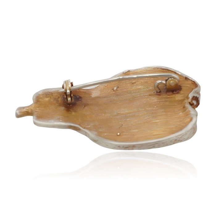 Hõbepross granaatidega „Golden Pear“