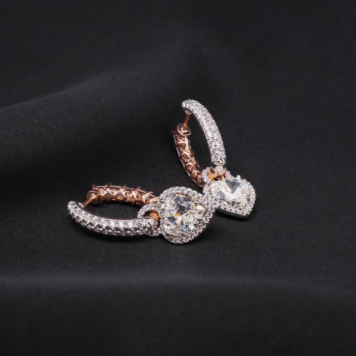 Hõbedased kõrvarõngad „Juliette III“ Swarovski® kristallidega