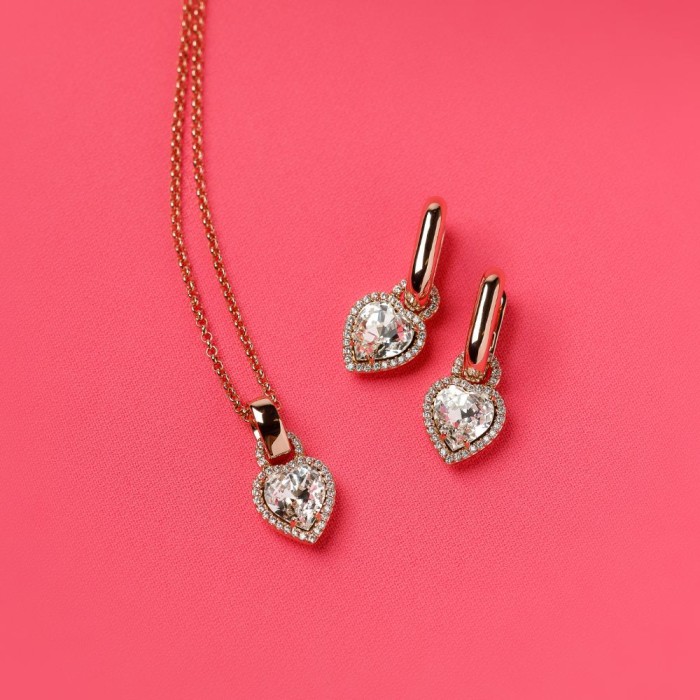 Hõbedased kõrvarõngad „Juliette II“ Swarovski® kristallidega